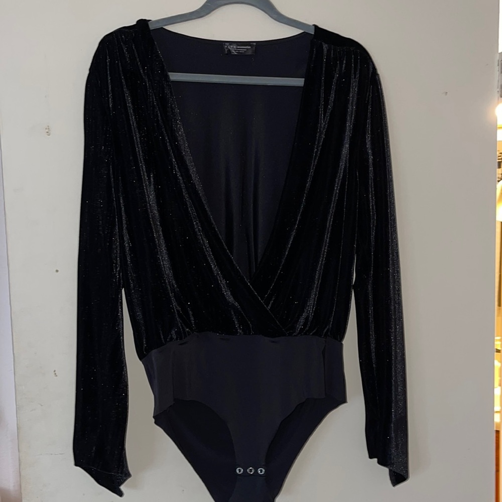 Zara black velvet Long sleeve body suit sz L